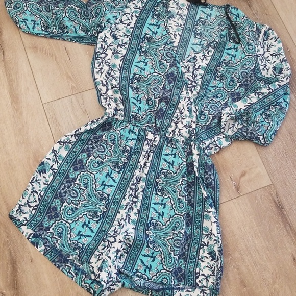 Short romper - Picture 3 of 4